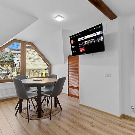 Two Bedrooms Hytta Apartment سِنايا المظهر الخارجي الصورة