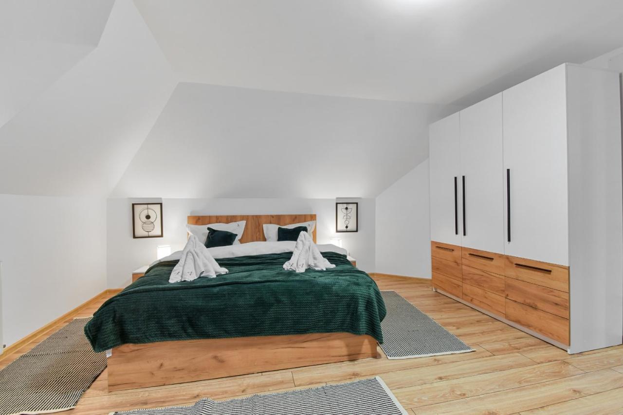 Two Bedrooms Hytta Apartment سِنايا المظهر الخارجي الصورة