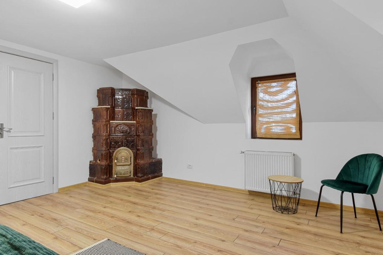 Two Bedrooms Hytta Apartment سِنايا المظهر الخارجي الصورة