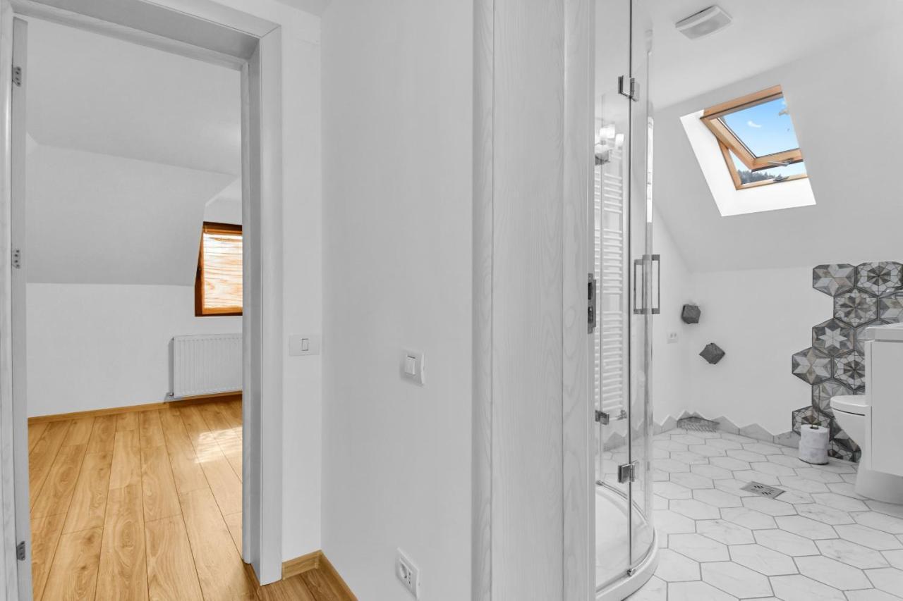 Two Bedrooms Hytta Apartment سِنايا المظهر الخارجي الصورة